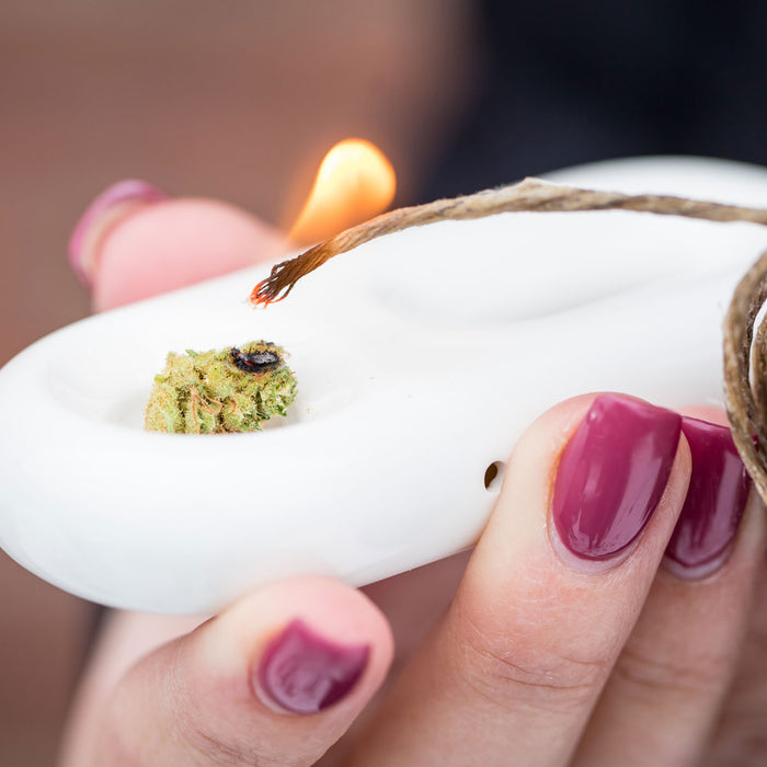 What Is Hemp Wick? (And How to Use It)
