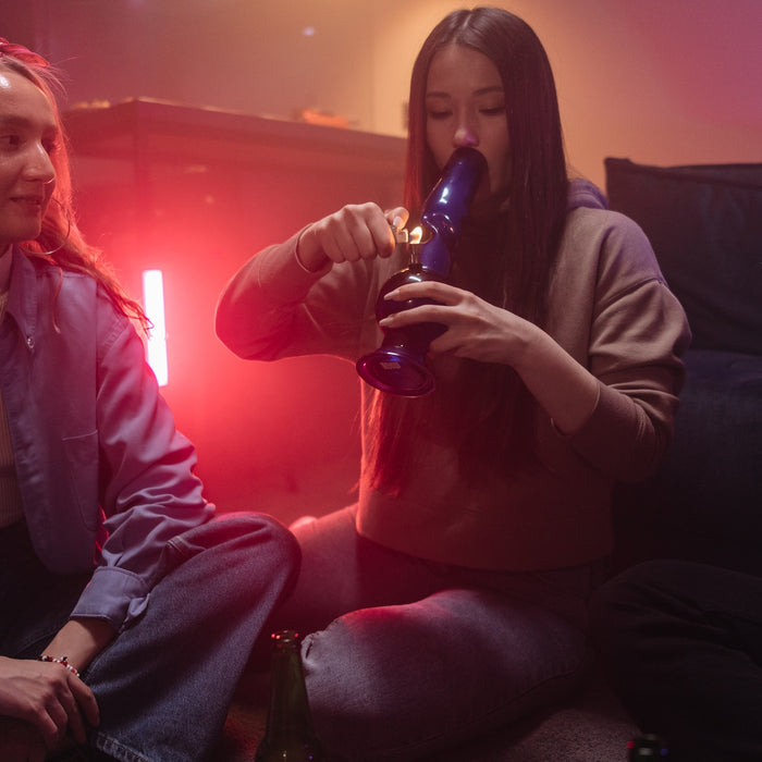 WHY DO PEOPLE PUT ICE IN A BONG?