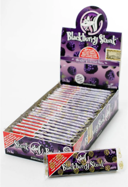 Skunk Brand | sneaky delicious flavors papers 1 - 1/4" Size NIBO Distribution BLACKBERRY