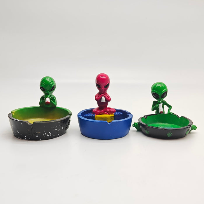 Alien Leaf Ashtray Resin Ashtray Super Supplys Inc
