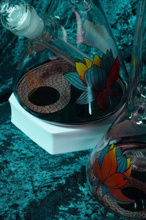 Red Eye Glass® | 12" Yin & Yang Beaker Bong (REG149) Glass Bong Smoking Cat Distribution