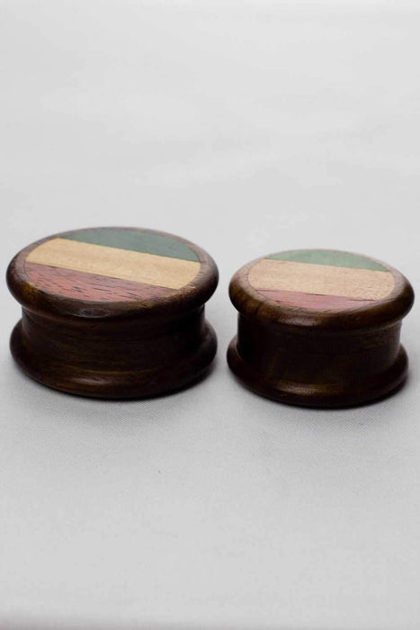 Flag painted 2 parts wooden grinder- - One Wholesale
