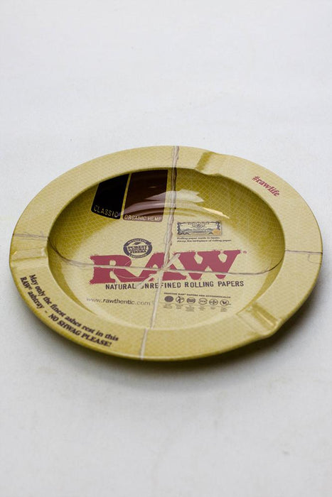 Round metal ashtray-Raw-4759 - One Wholesale